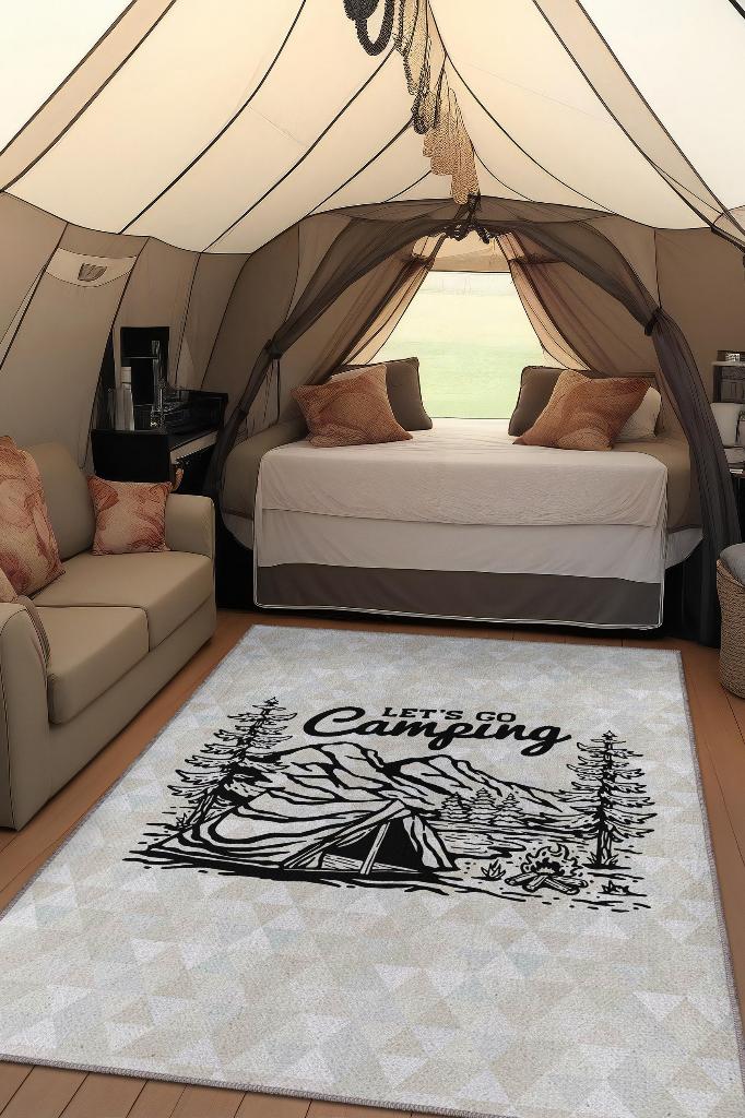 Hadi Kamplayalım, Karavan Halısı, Geometrik Desenli Soft Renkli Halı, Çadır Halısı, Kampçı Halısı, Seyahat Temalı Halı, Pamuklu Dokuma Tabanlı Yıkanabilir Dekoratif Halı