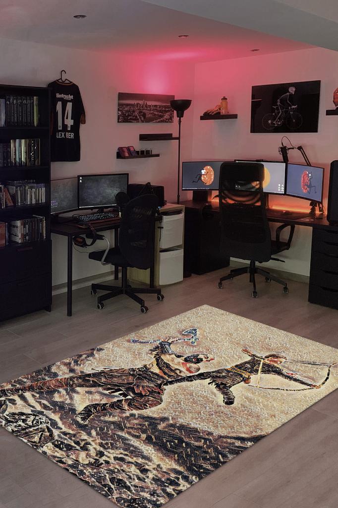 Kratos ile Atreus Çok Renkli Oyuncu Halısı Zemin Bej Gamer Temalı God Of War Sever Halısı