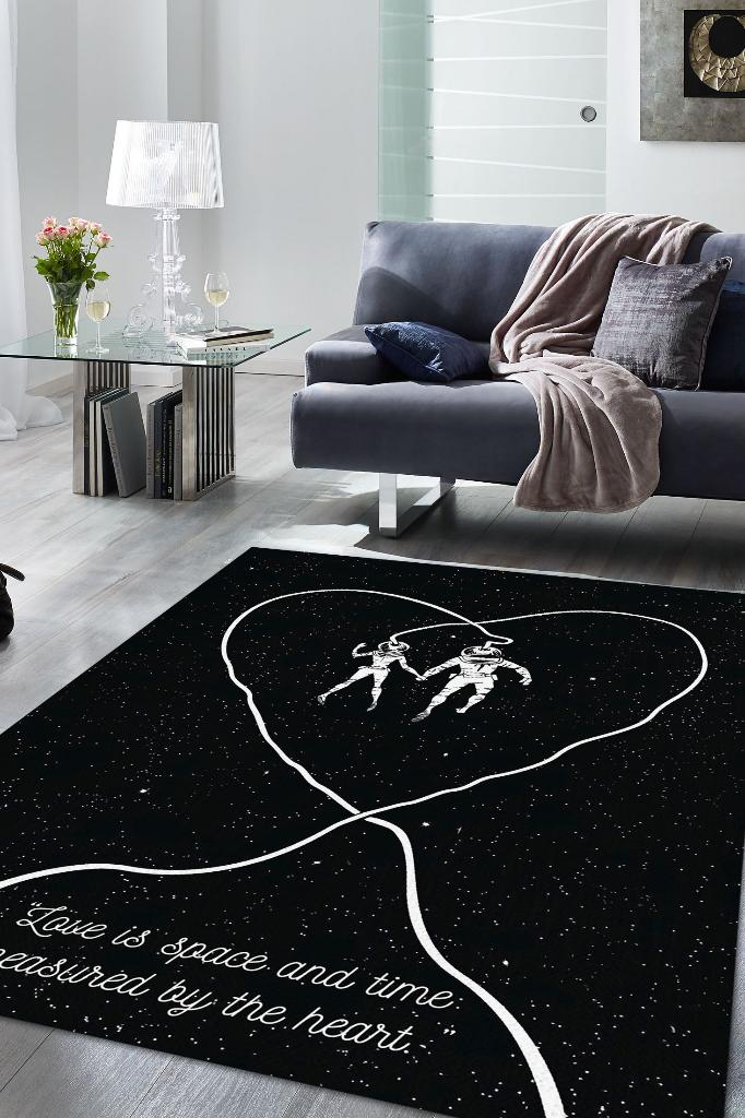 Aşk Uzayı Siyah Beyaz Renkli Halı Aşk Temalı Modern Halı Sevgiliye Hediye Uzay Temalı Halı