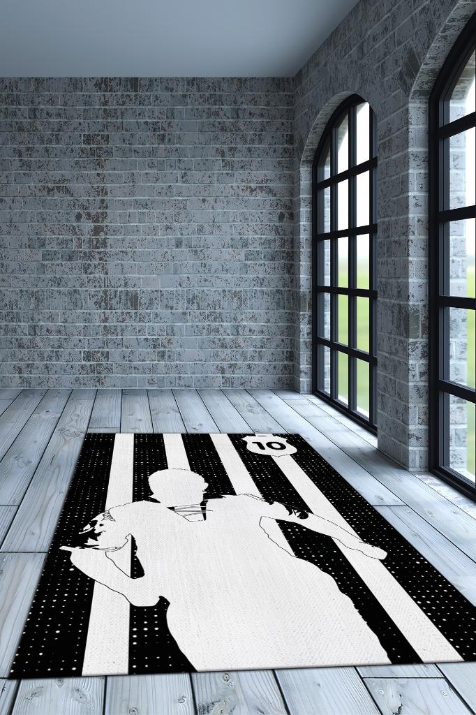 Efsane 10 Siyah Beyaz Renkli Futbol Halısı Beşiktaş Severlere Tasarım Hediyelik Halı