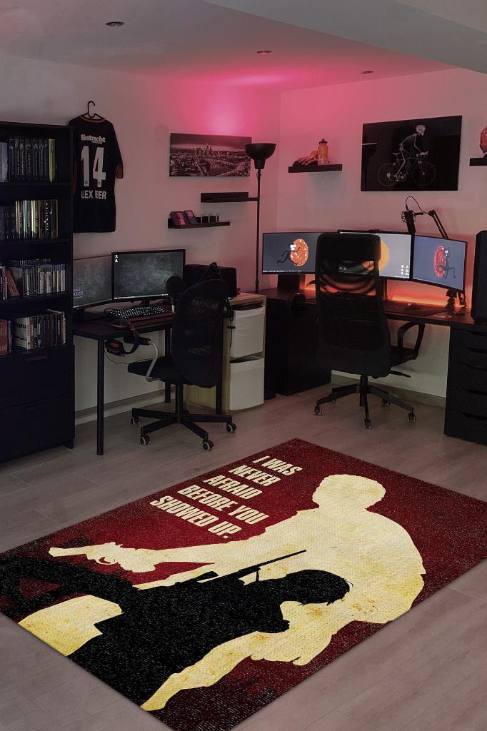 Korkmuyordum Çok Renkli Oyuncu Halısı Zemini Kırmızı Gamer Temalı Last Of Us Sever Halısı