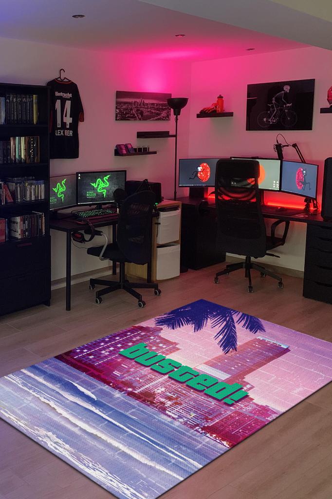 Busted Çok Renkli Oyuncu Halısı Pembe Renk Gamer Temalı Halı Modern GTA Sever Oyuncu Halısı
